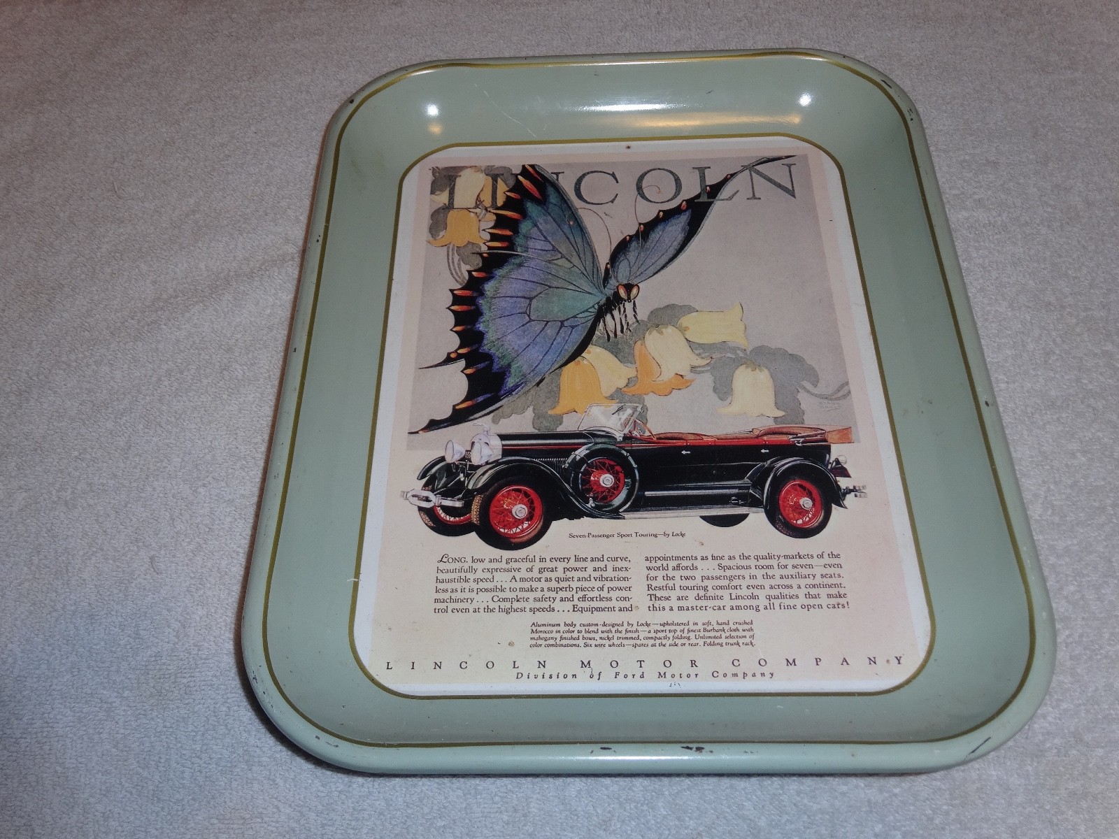 VINTAGE FORD MOTOR CO 1928 LINCOLN SEVEN PASSENGER SPORT CAR 13″ METAL TRAY SIGN