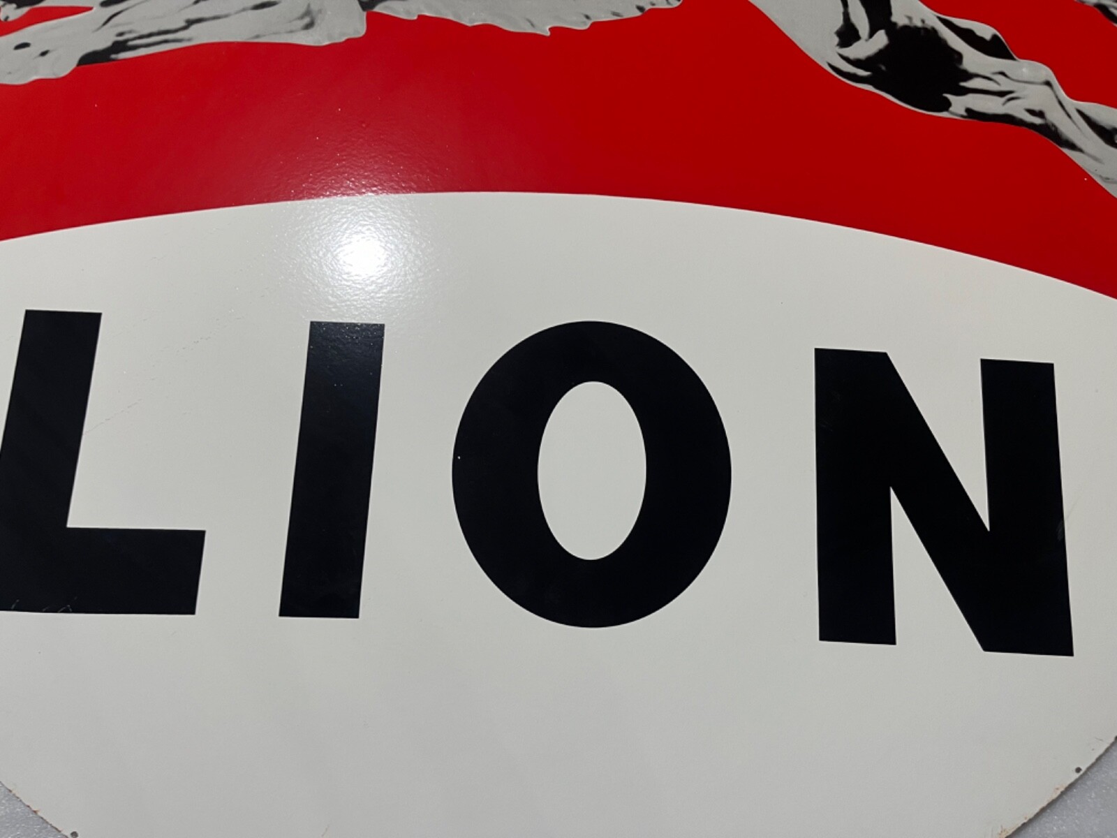 LION GAS & OIL PORCELAIN ENAMEL SIGN 60″ DSP