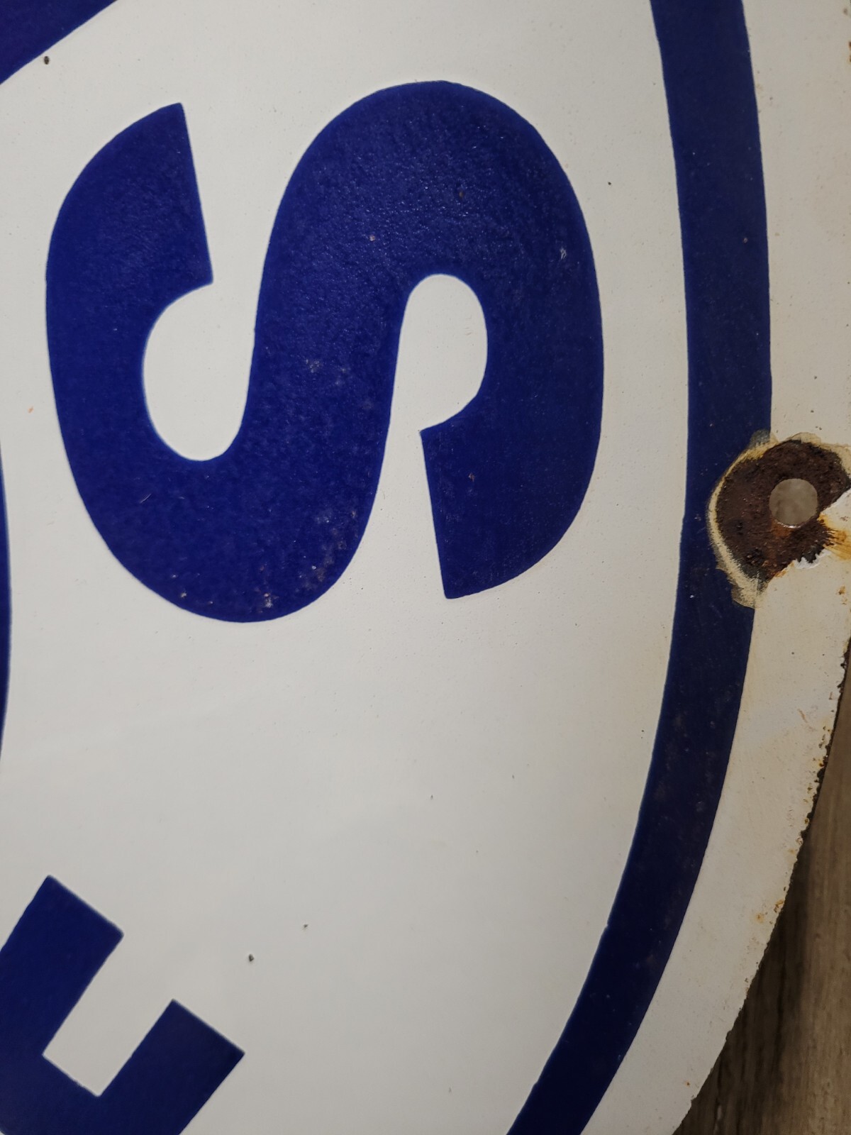 VINTAGE IROQUOIS CHIEF PORCELAIN SIGN 30″ GASOLINE DEALER RARE MOTOR OIL SERVICE