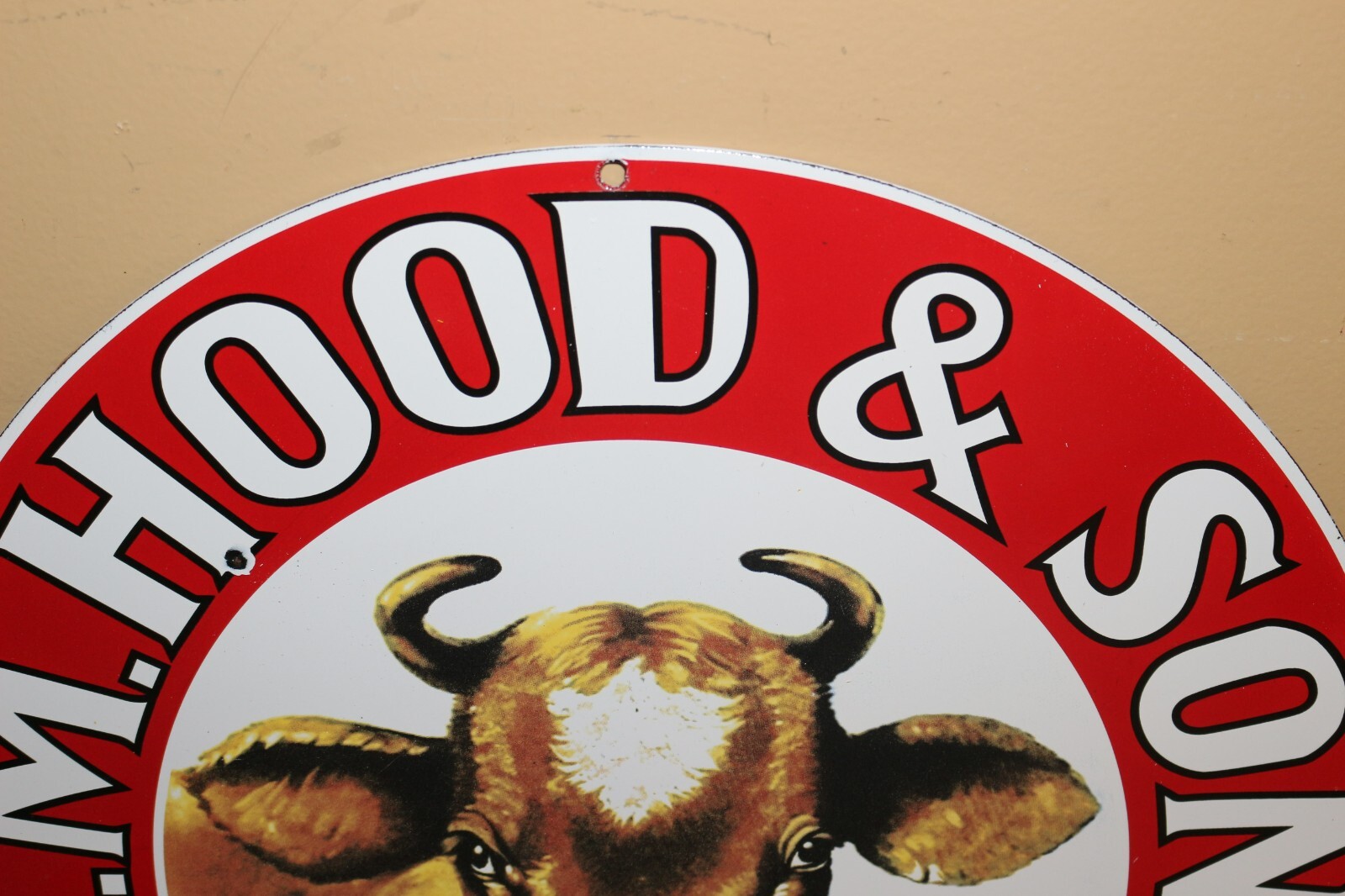 Large H.M. Hood & Sons Milk Dairy Farm Cow 18″ Porcelain Metal Gas Oil Sign