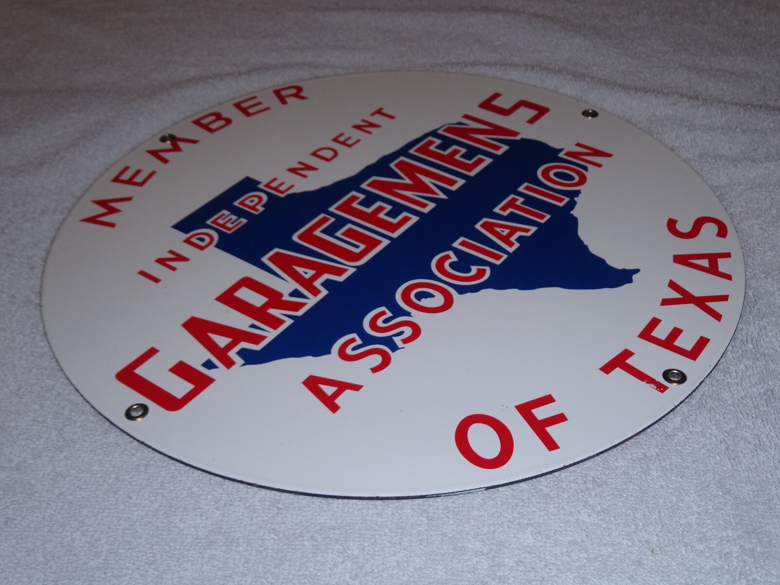 VINTAGE MEMBER INDEPENDENT GARAGEMENS ASSOCIATION TEXAS 14″ PORCELAIN METAL SIGN