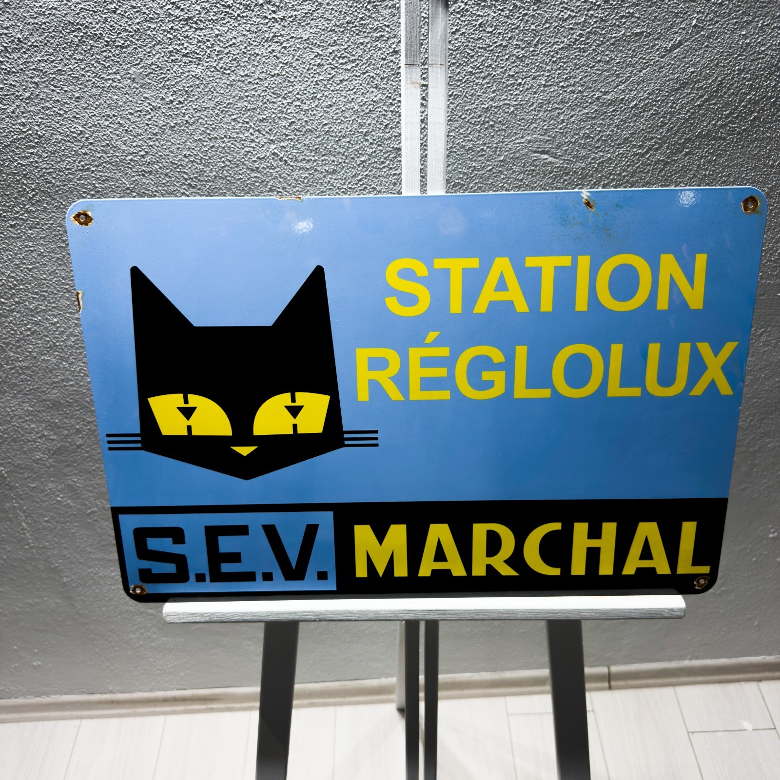 Marchal Station Réglolux Heavy Metal Sign – Garage Decor–60×40 cm (23.6” × 15.7)