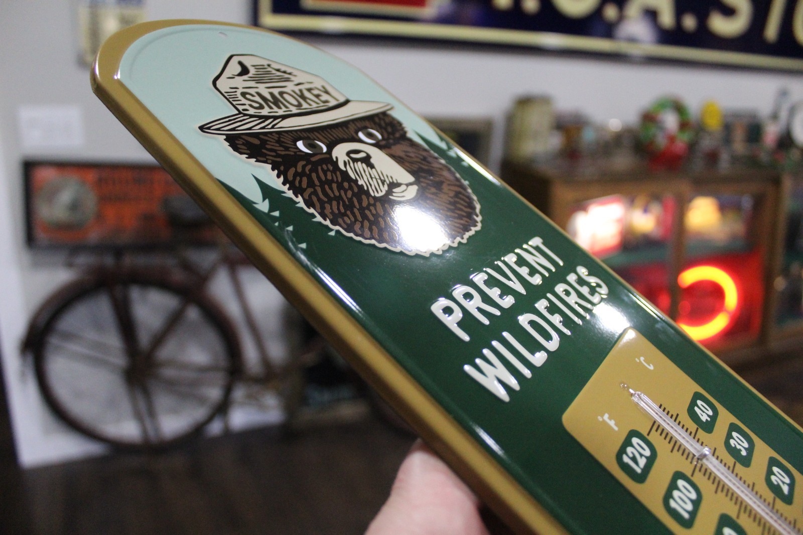 RARE US FOREST SMOKEY BEAR PREVENT FIRES EMBOSSED PAINTED METAL THERMOMETER SIGN