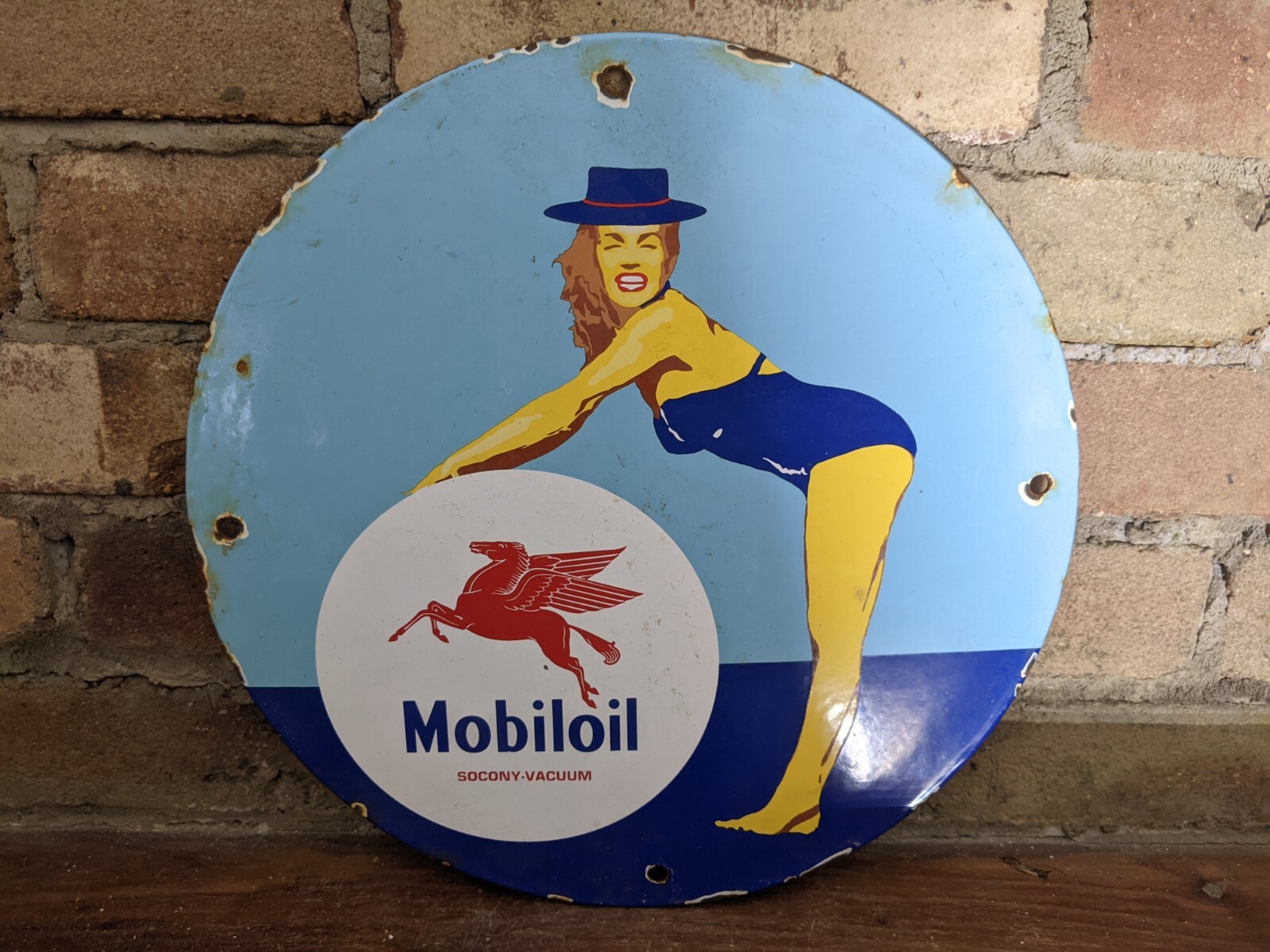 VINTAGE MOBILOIL PORCELAIN GAS PUMP SIGN MOBIL MOBILGAS 12″