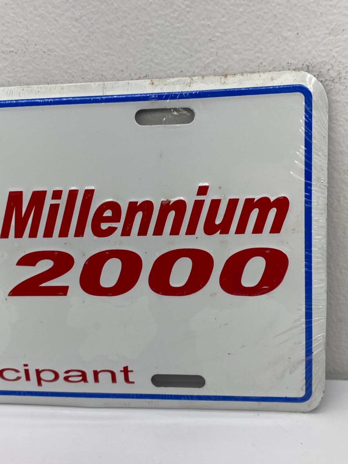 Detroit Autorama Participant Novelty License Plate Millennium 2000 Participant