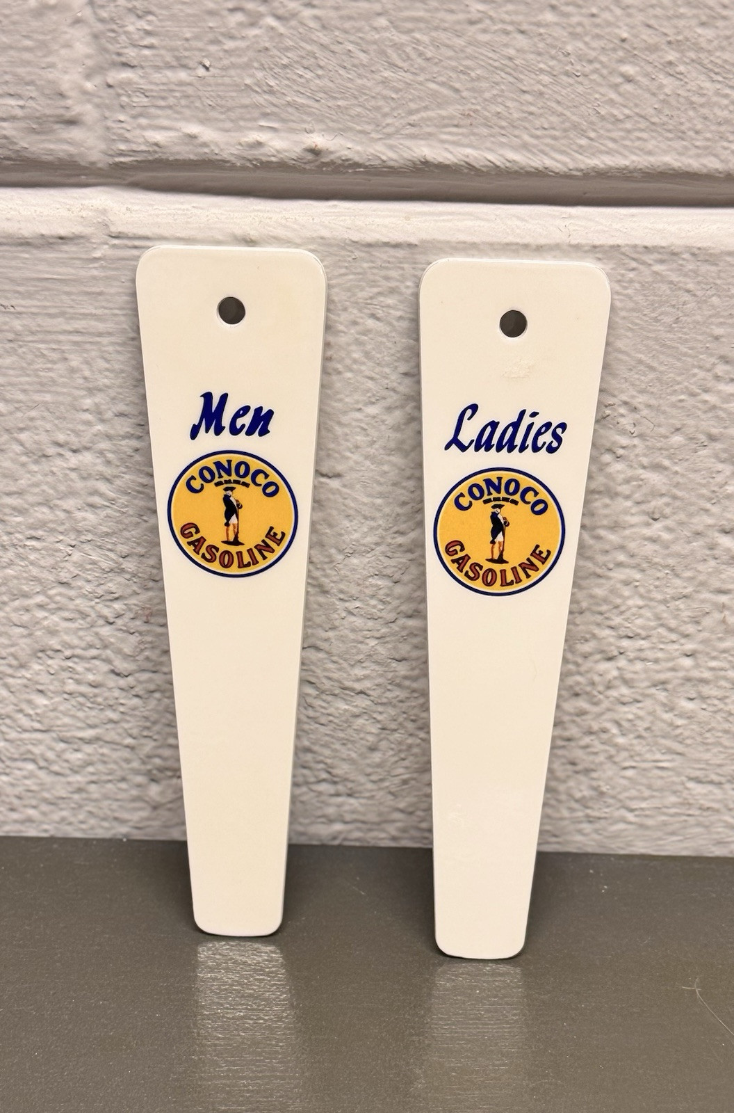 CONOCO GASOLINE RESTROOMS KEY HANGER WITH FOBS GAS OIL GARAGE STATION SIGN