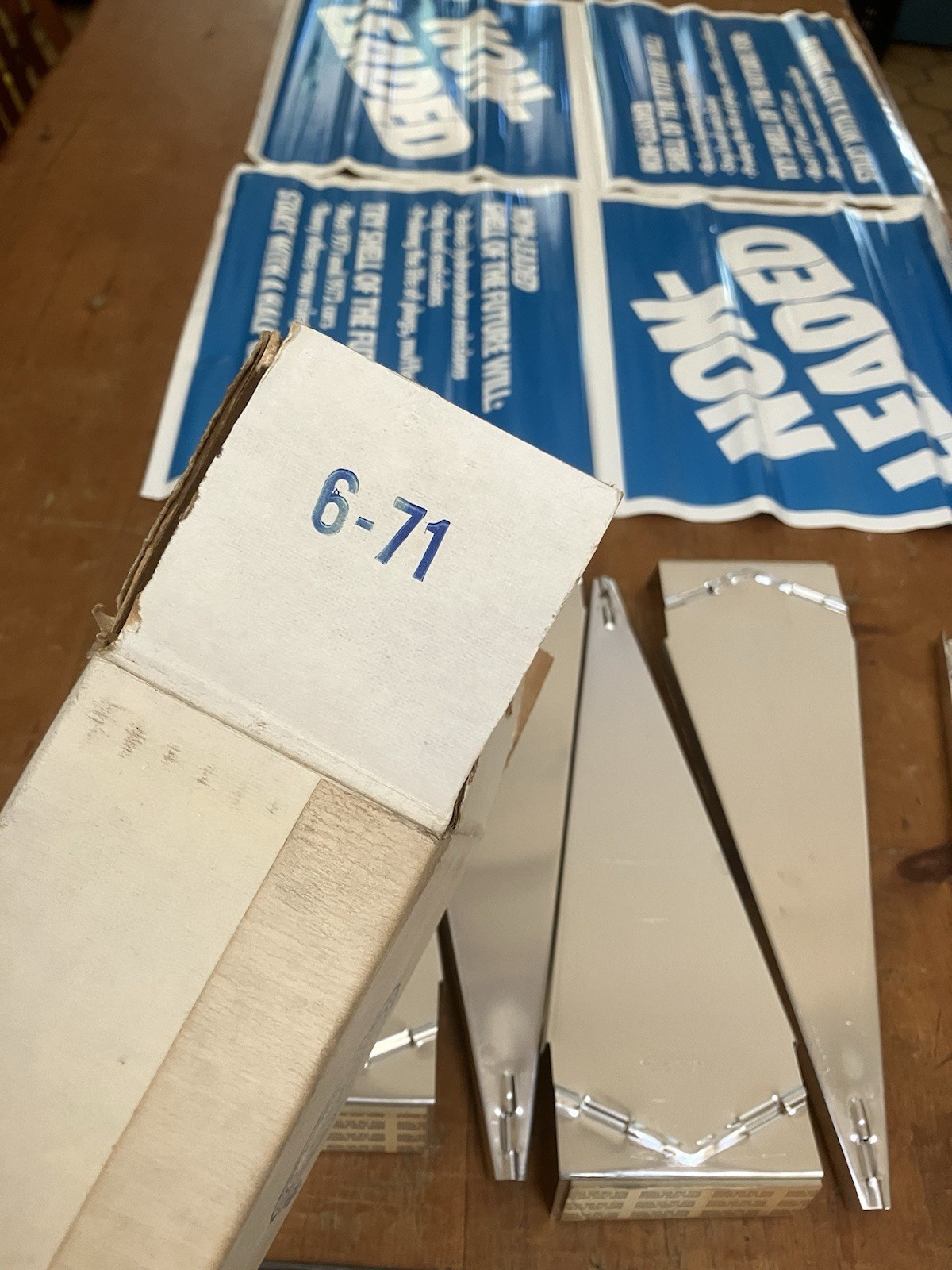 1971 NOS Gas Pump Toppers Sign (2) Shell Of The Future Non-Leaded NIB (Oil Can)
