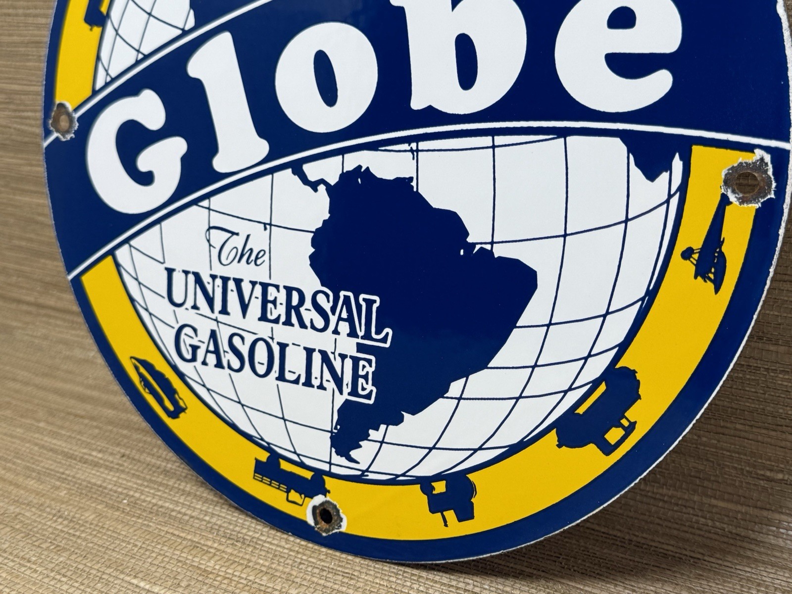 VINTAGE GLOBE GASOLINE PORCELAIN SIGN SERVICE STATION UNIVERSAL OIL GAS