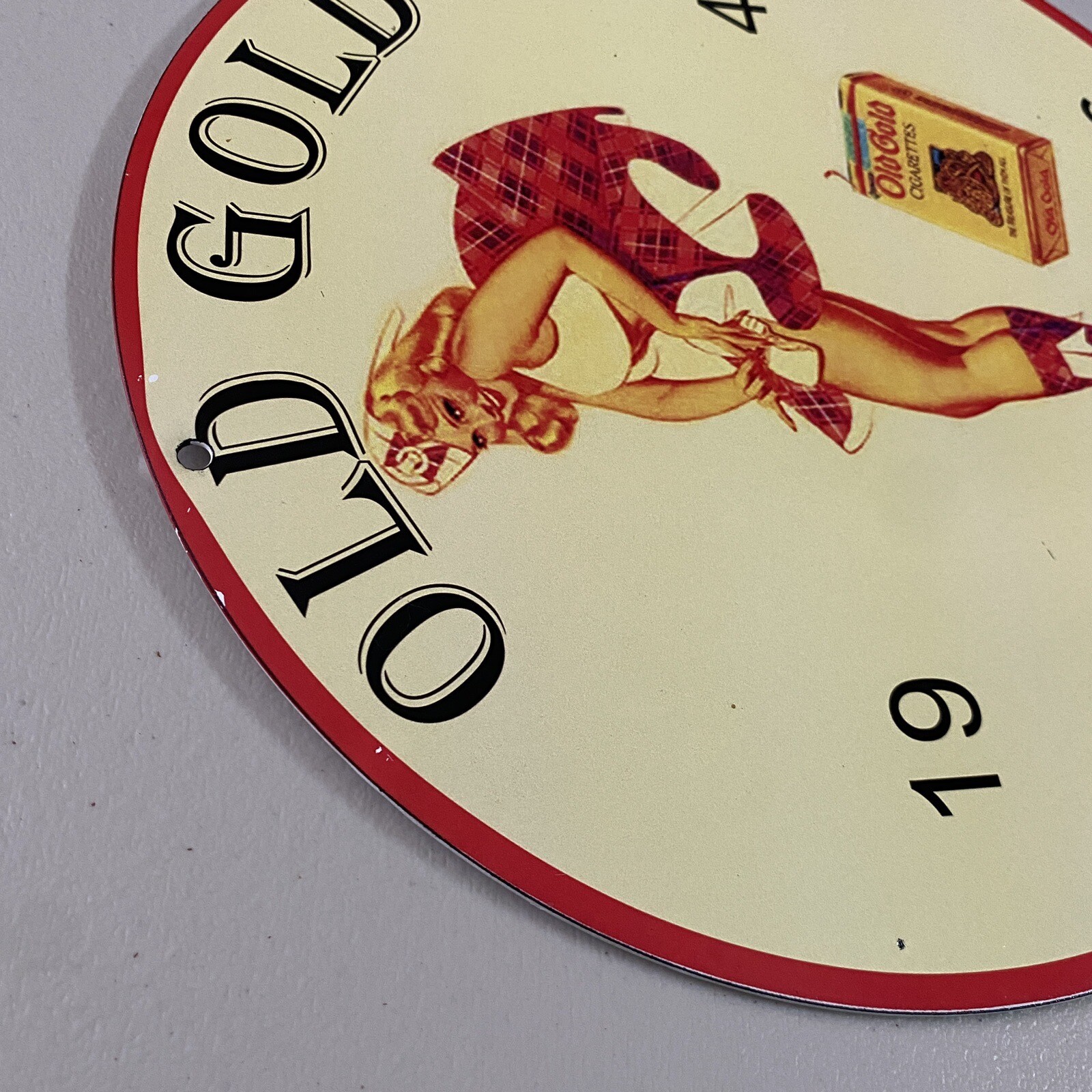 VINTAGE OLD GOLD CIGARETTE PORCELAIN GAS OIL SMOKE TOBACCO SHOP AD PUMP SIGN