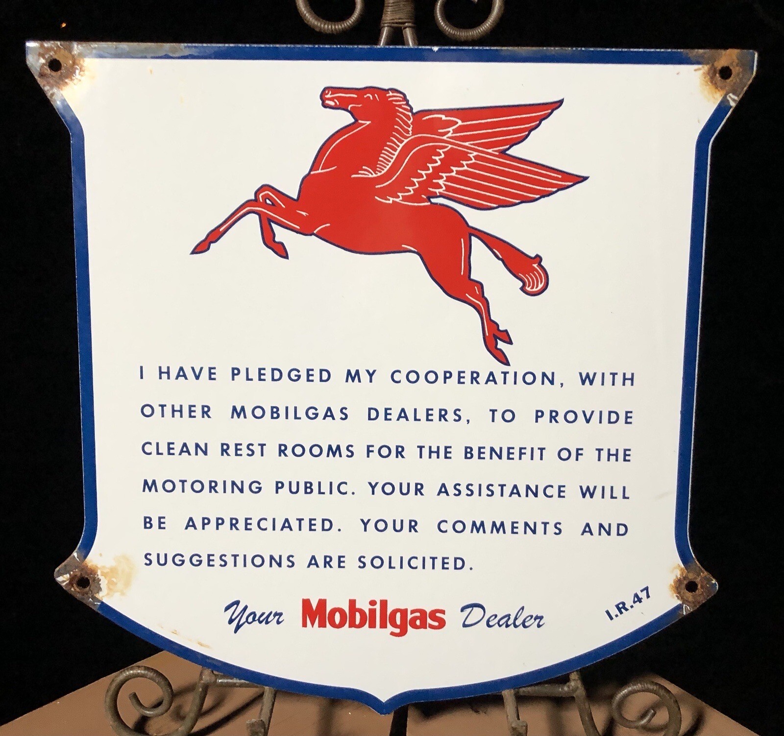 VINTAGE 1947 DATED MOBILGAS 12.5” PORCELAIN GAS OIL SIGN MOBIL PLEDGE
