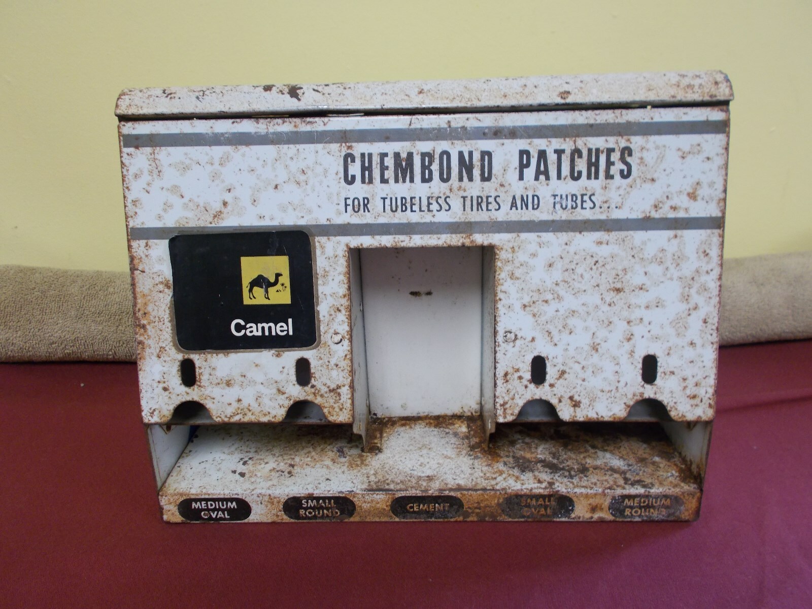 VINTAGE CAMEL TIRE PATCH CABINET GAS SERVICE STATION ADVERTIZING SIGN PATINA