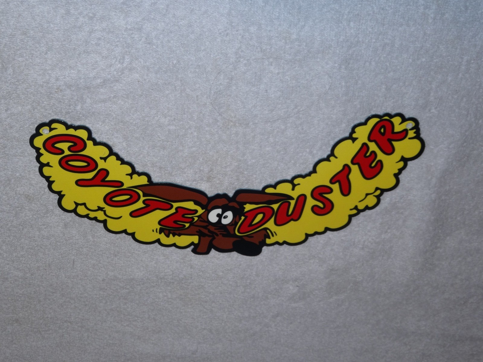 VINTAGE 1969 PLYMOUTH ROAD RUNNER COYOTE DUSTER METAL GASOLINE OIL SIGN! WILE E.