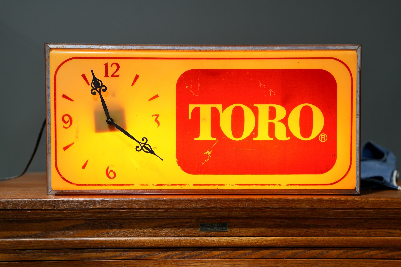 TORO Lawn Mower Lighted Dealer Sign Vintage Advertising Display Clock 60s 70s