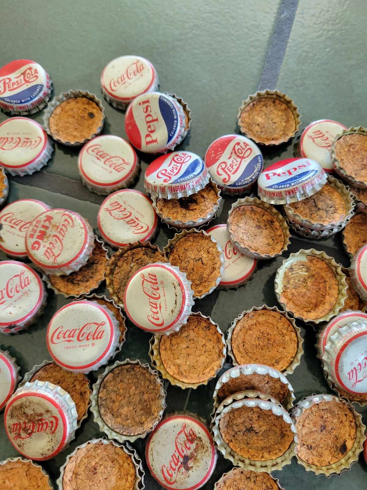 Vintage 50s 60s Coke Pepsi bottle caps cork soda pop sign art crafts 90+pc lot!