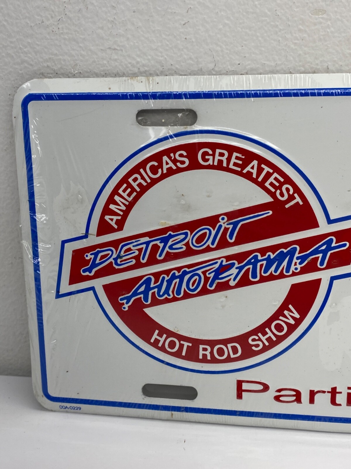 Detroit Autorama Participant Novelty License Plate Millennium 2000 Participant