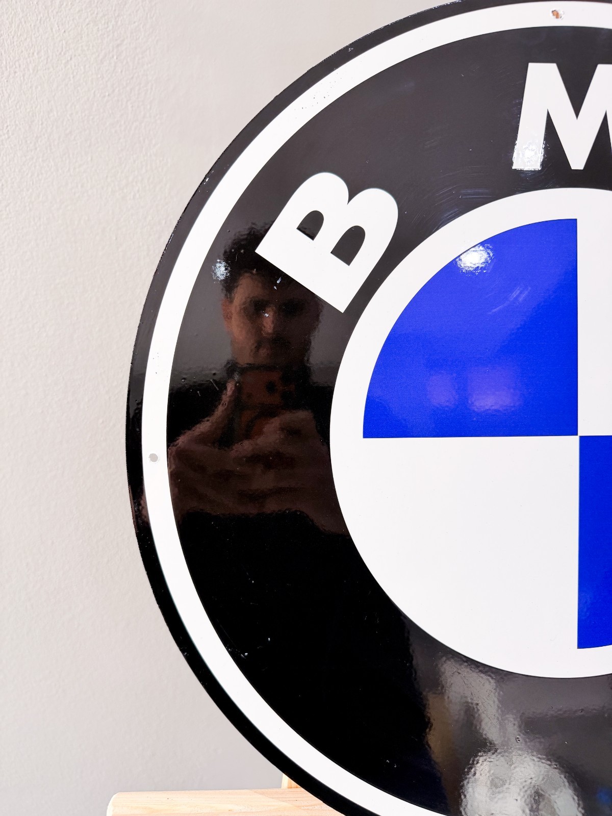 BMW Logo Vintage Heavy Metal Sign – Classic Garage Wall Decor – 50 cm (19.7”)