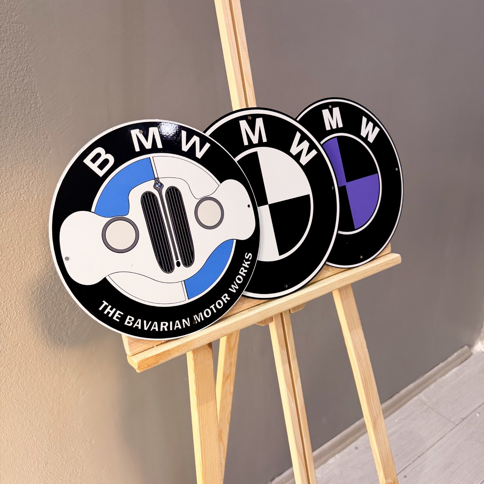 BMW Bavarian Motor Works & Black Purple Logo Metal Sign Set – 30 cm (11.8”)