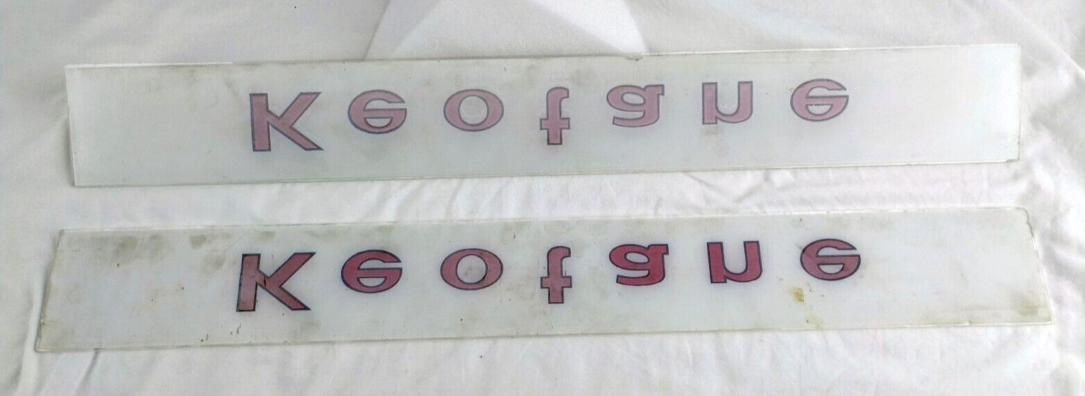 Original Vintage Skelly Gasoline Keotane Ad Glass Pair Pump Sign 24 7/8”X3 1/8”