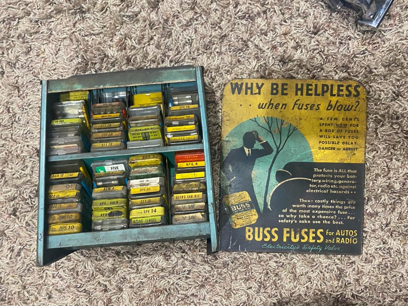 Vintage 1950s BUSS FUSES AUTO DISPLAY w/ Fuse Packs