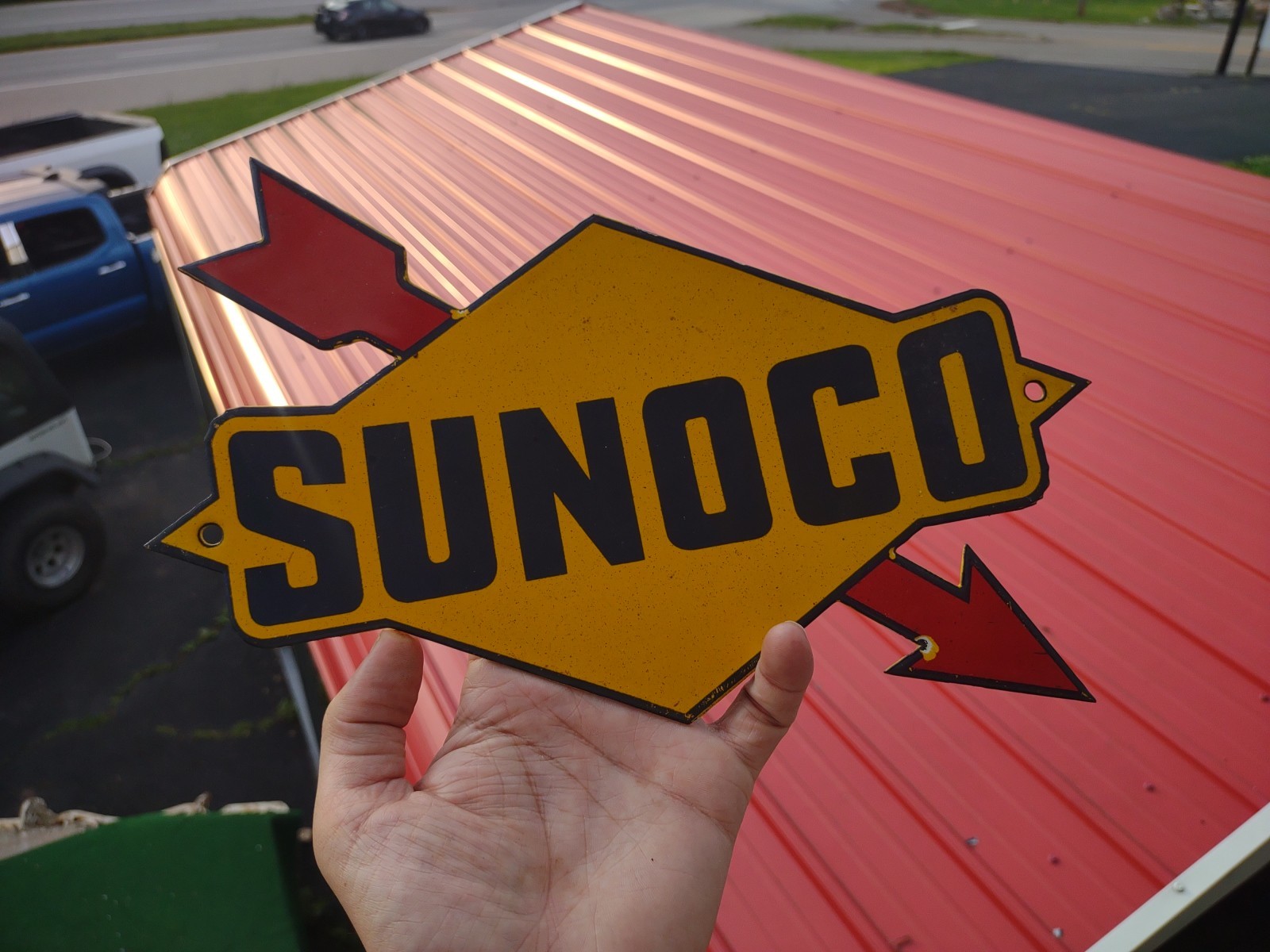 VINTAGE RARE SUNOCO GASOLINE ARROW PORCELAIN METAL SIGN AUTOMOBILE MOTORCYCLE