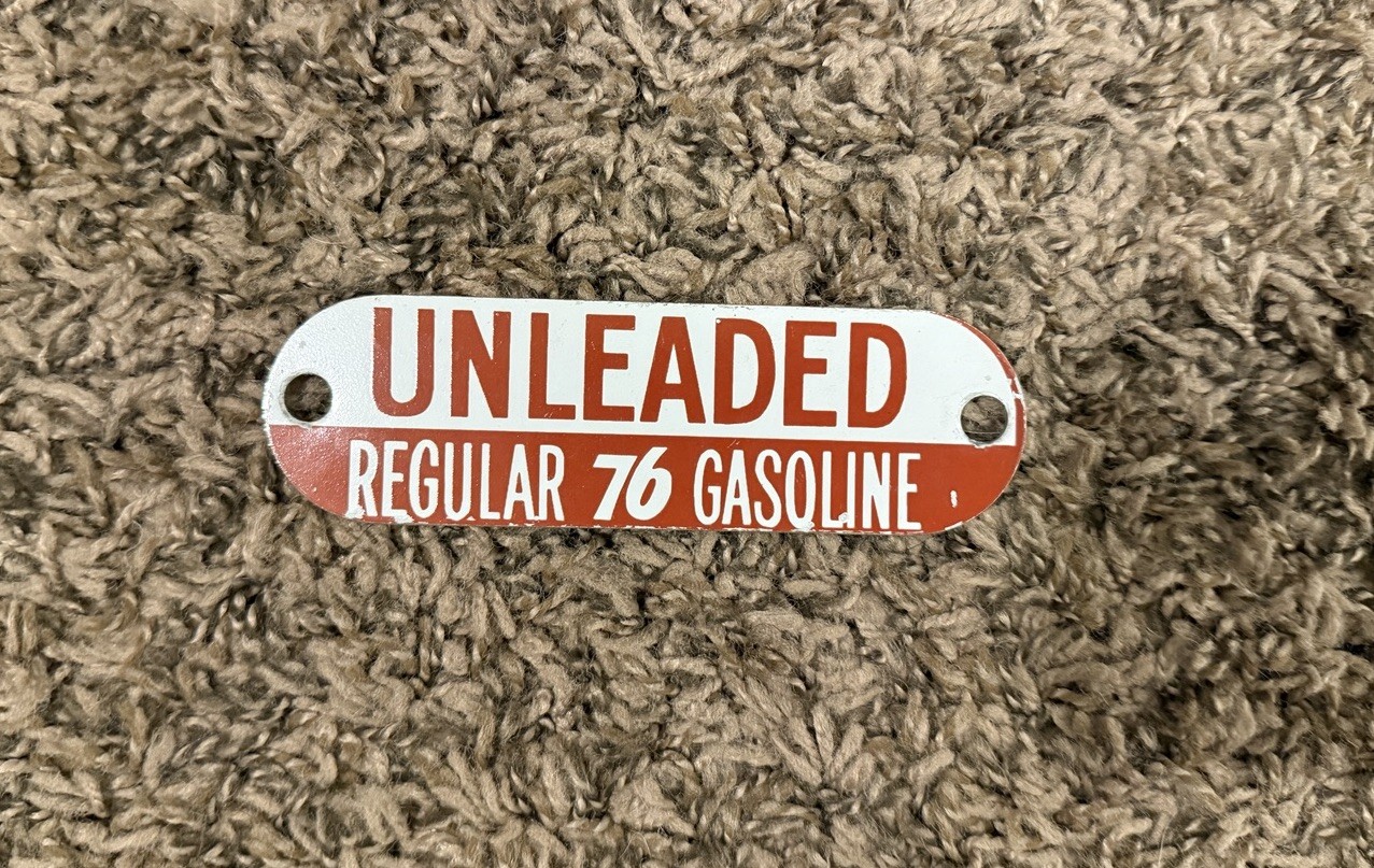 METAL GAS TAG UNLEADED REGULAR GASOLINE 76 UNION 76