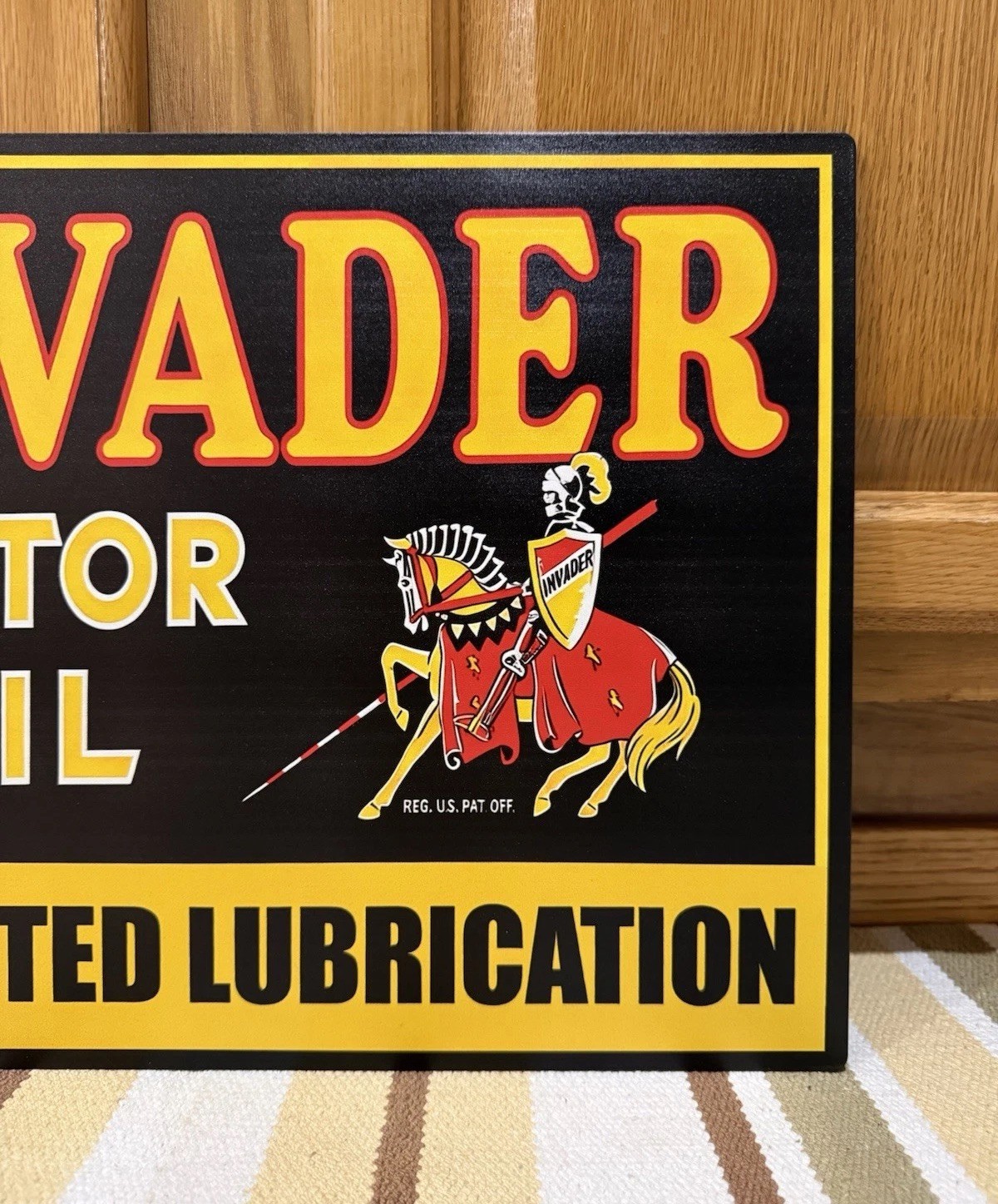 Invader Motor Oil Flange Sign Knight Lubrication Gas Vintage Style Wall Decor