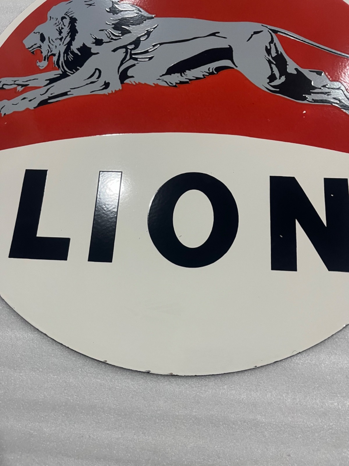 LION PORCELAIN ENAMEL GAS & OIL SIGN 30″ DSP.