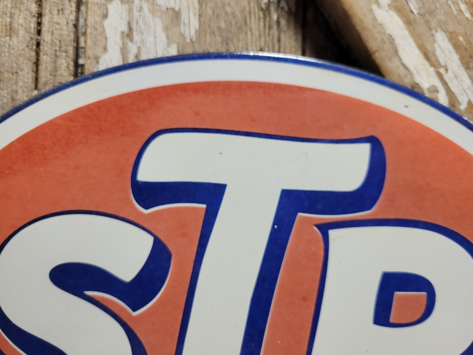 VINTAGE STP PORCELAIN SIGN OLD RACING OIL SCIENTIFICALLY TREATED PETROLEUM OVAL