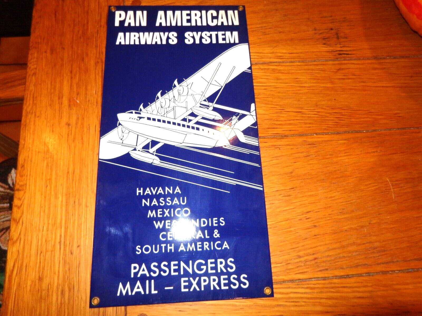 7×15 in PAN AMERICAN AIRLINES ADVERTISING SIGN DIE CUT METAL PORCELAIN – S 335 E