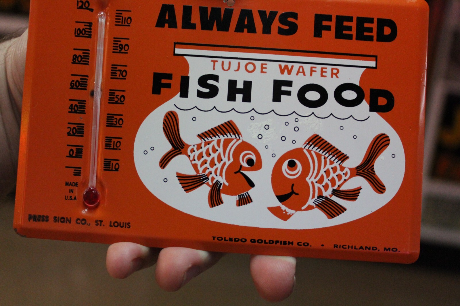 RARE 1950s TUJOE WATER FISH FOOD DEALER STAMPED PAINTED METAL SIGN PET STORE MO