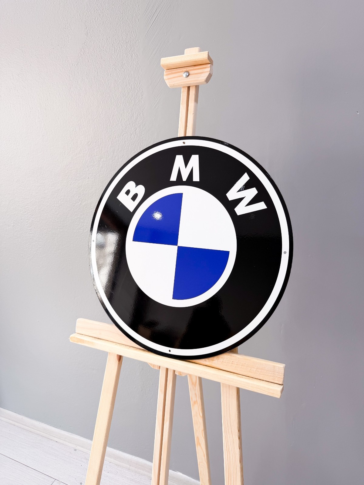 BMW Logo Vintage Heavy Metal Sign – Classic Garage Wall Decor – 50 cm (19.7”)