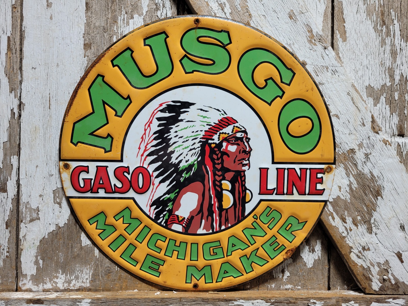 VINTAGE MUSGO GASOLINE SIGN OLD EMBOSSED METAL SERVICE SALES GAS OIL ADVERTISING
