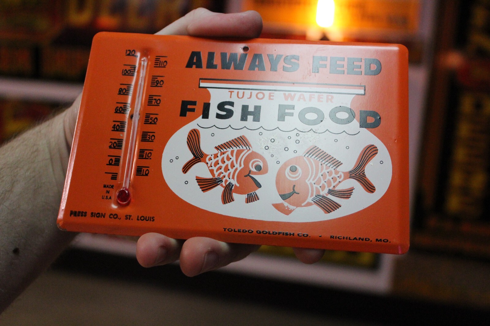 RARE 1950s TUJOE WATER FISH FOOD DEALER STAMPED PAINTED METAL SIGN PET STORE MO