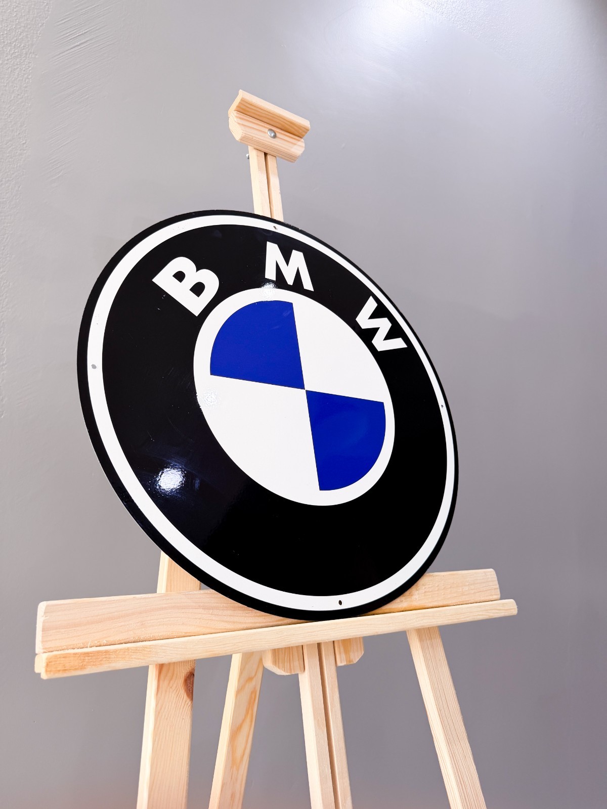 BMW Logo Vintage Heavy Metal Sign – Classic Garage Wall Decor – 50 cm (19.7”)