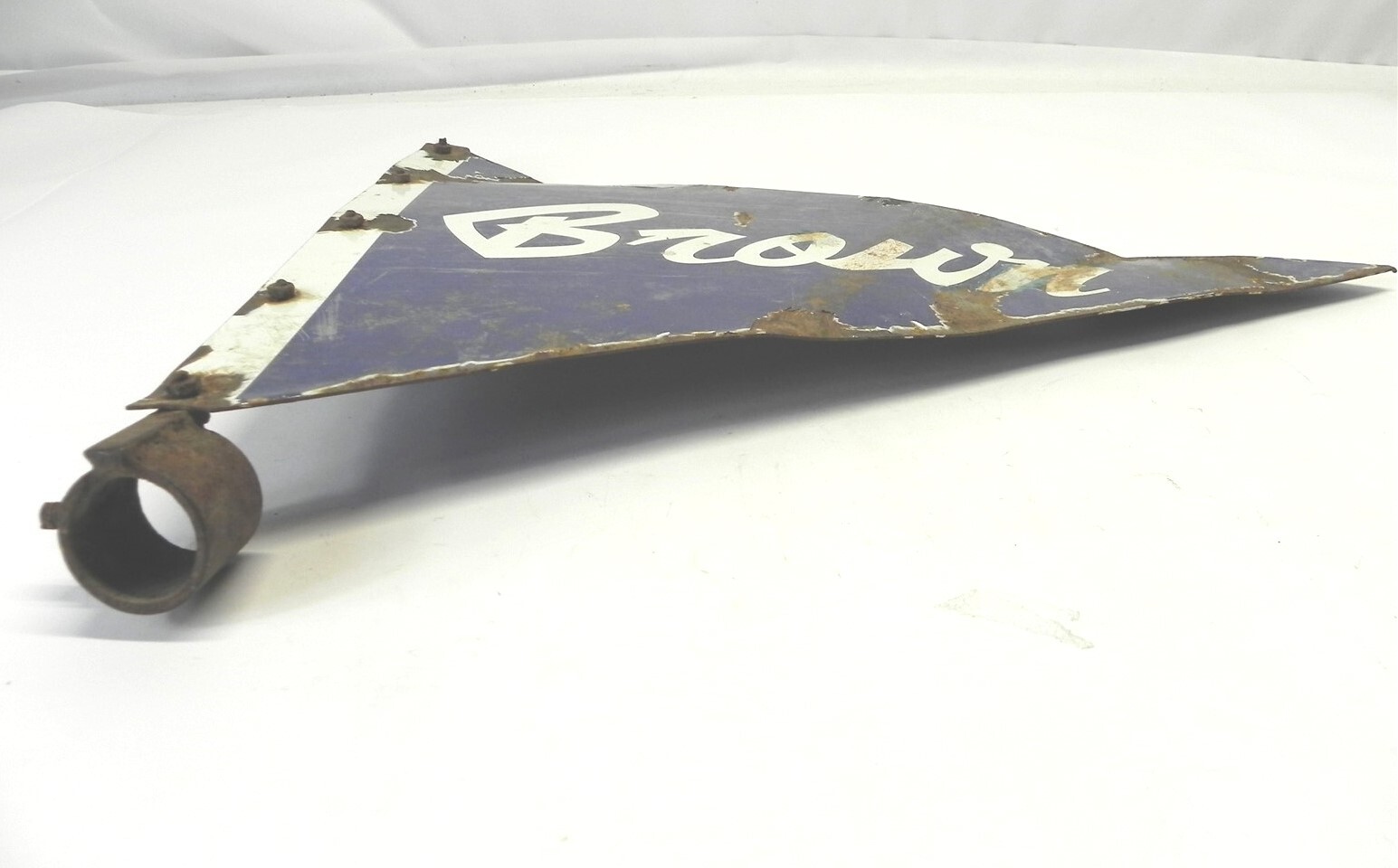 VINTAGE BROWM PENNANT SIGN FLAG TOP GAS STATION DISPLAY *RARE* 18 1/4″x19 3/8″