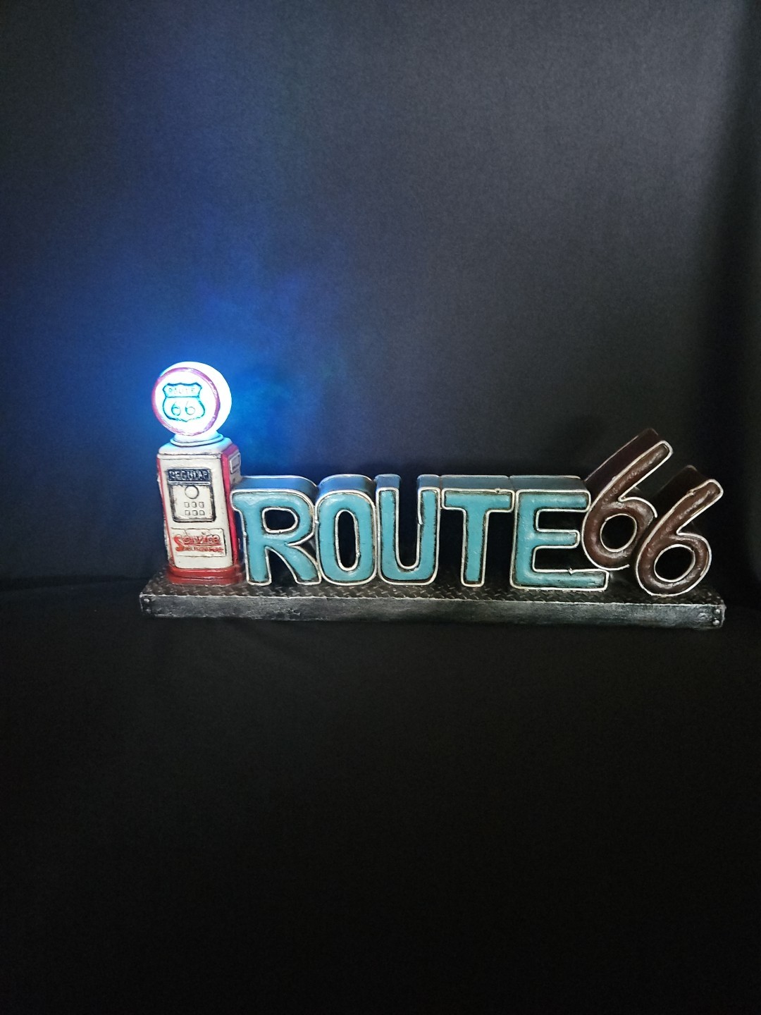Route 66 Vingtage Look Gas Pump and Sign Flashing Colorful Lights WORKS