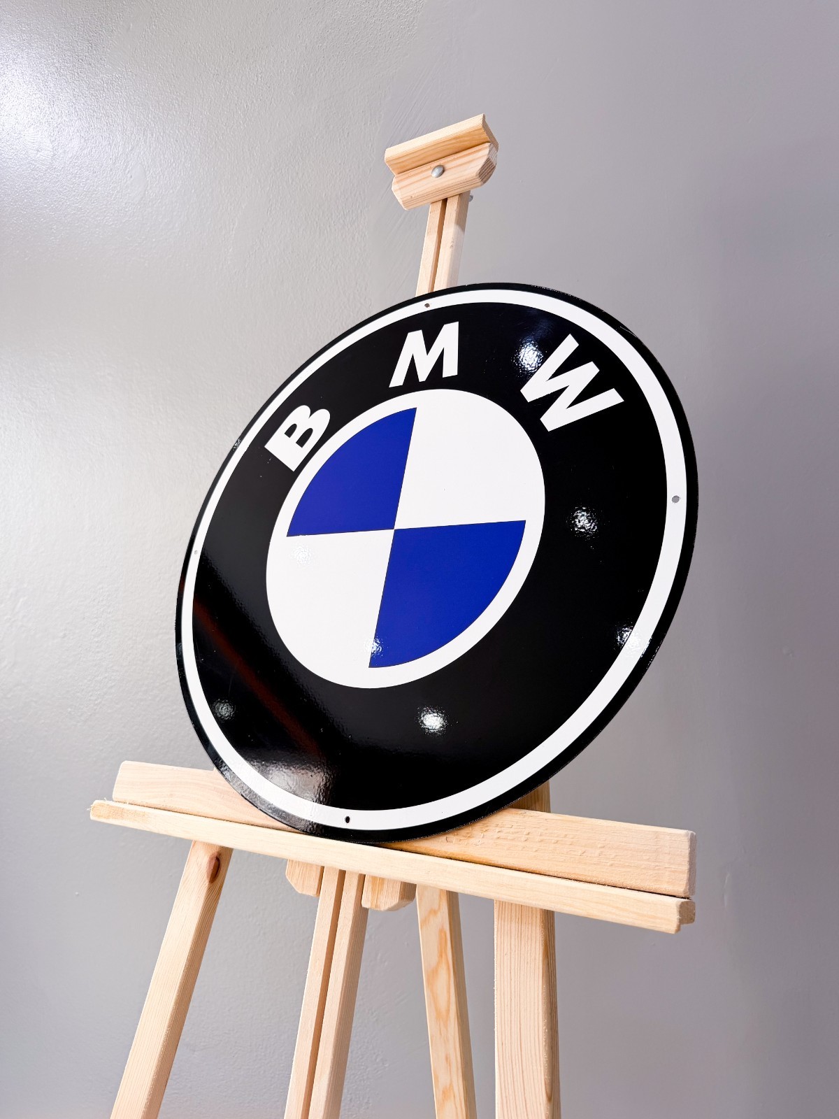 BMW Logo Vintage Heavy Metal Sign – Classic Garage Wall Decor – 50 cm (19.7”)