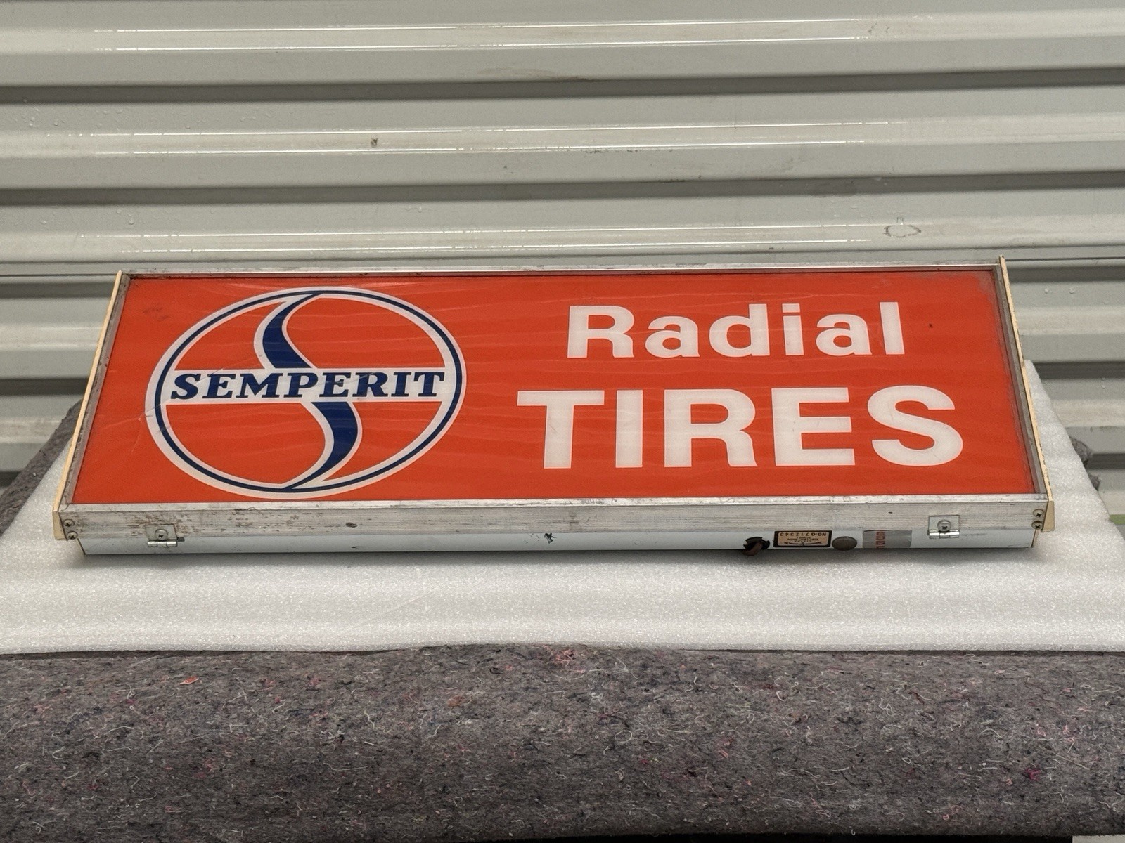 Vintage SEMPERIT Radial Tires Light Up Dealer Service Shop Sign VW Porsche BMW
