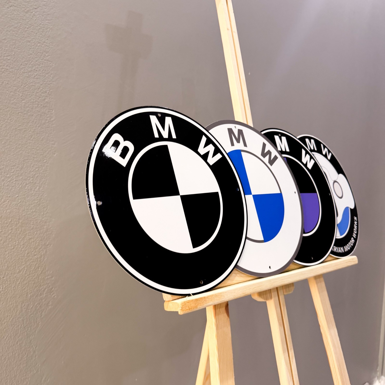 BMW Classic, White Blue, Black Purple & Grille Metal Sign Set – 30 cm (11.8”)