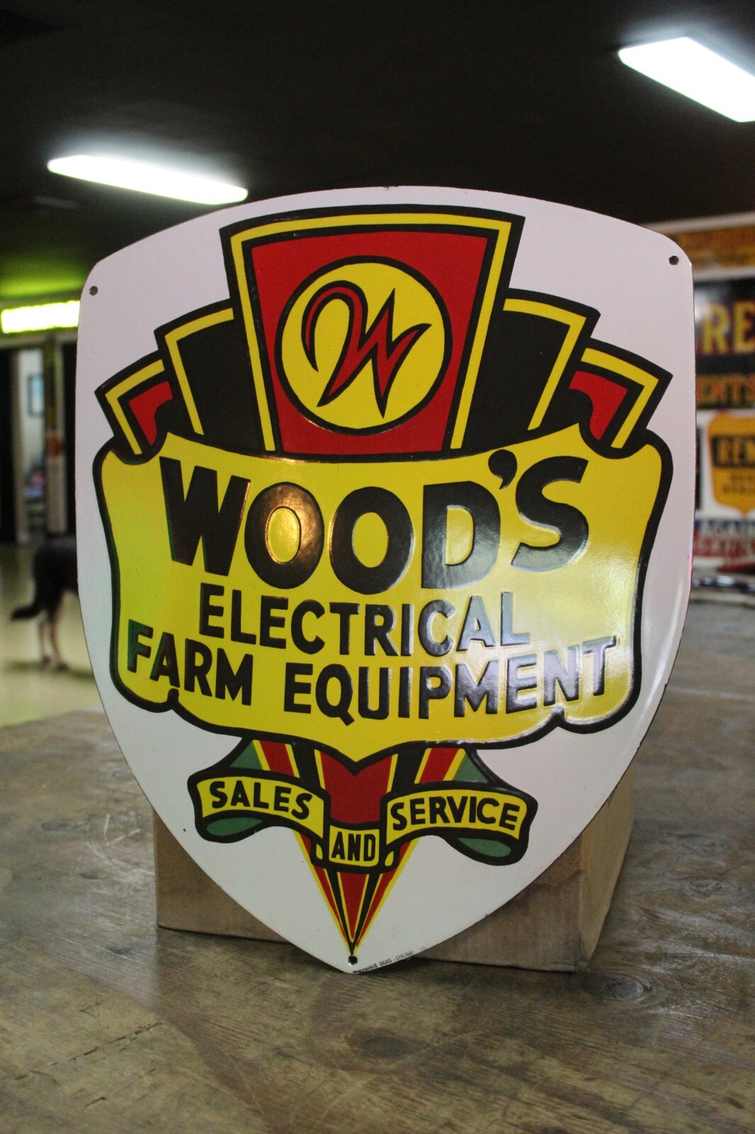RARE 1950s WOOD’S ELECTRICAL FARM EQUIPMENT PORCELAIN METAL DEALER SIGN MILK COW
