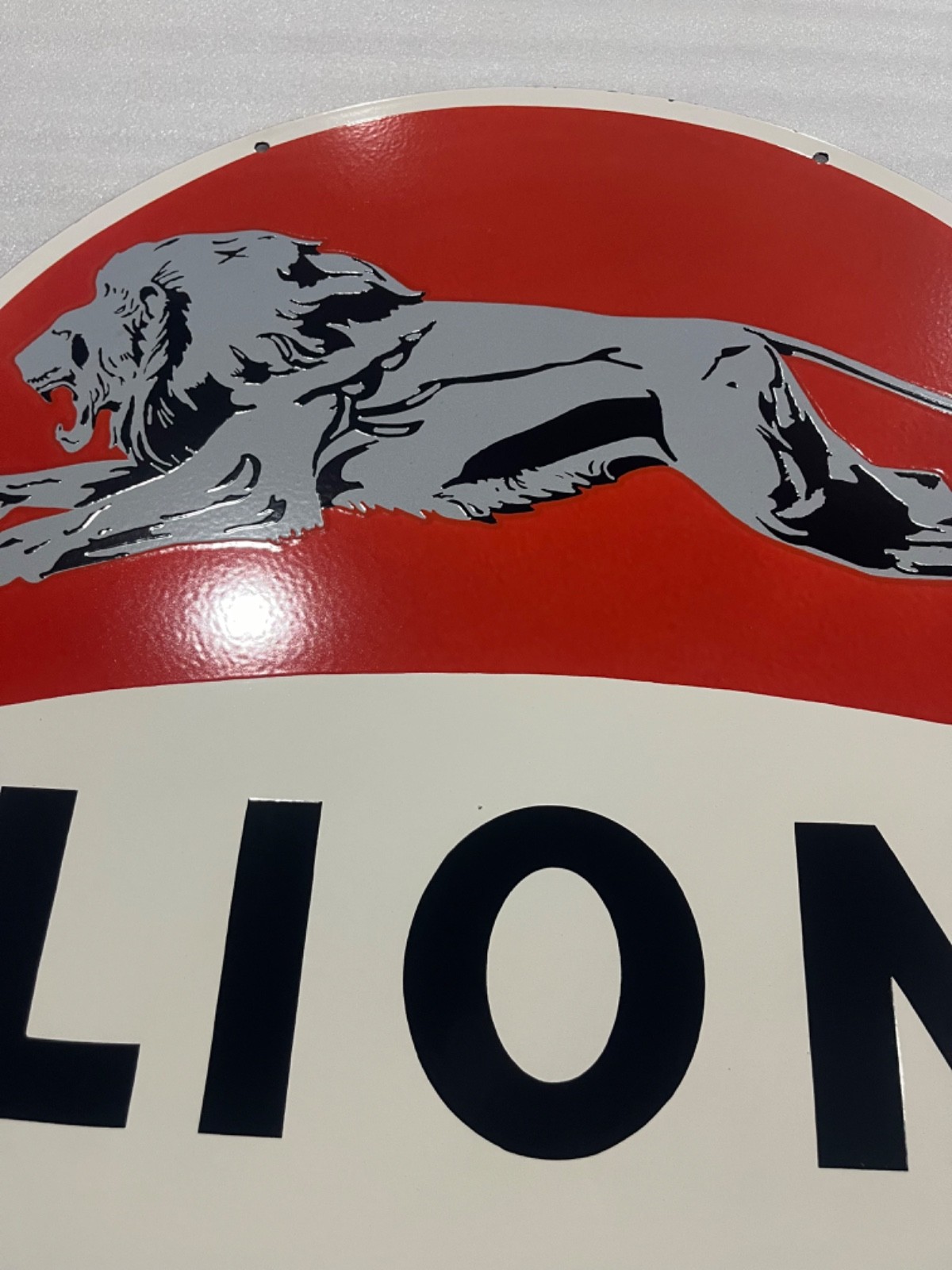 LION PORCELAIN ENAMEL GAS & OIL SIGN 30″ DSP.