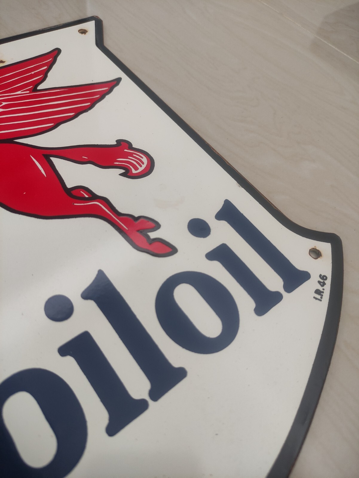 Vintage pegasus advertising porcelain mobiloil sign, 30cmx30cm Thickness 2mm