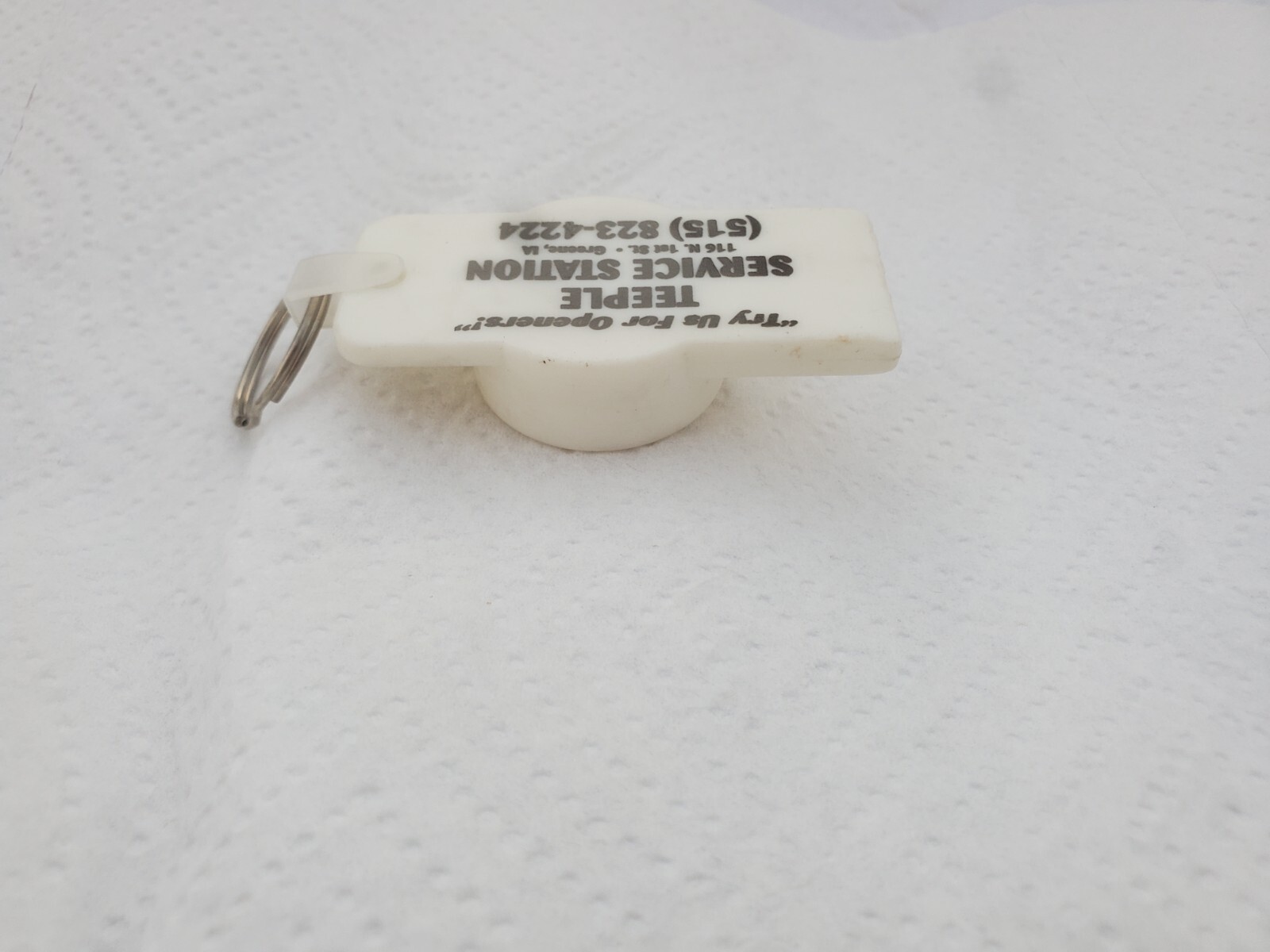 White Plastic Keychain Bottle Opener Teeple Service Station Greene Iowa Gas Oil