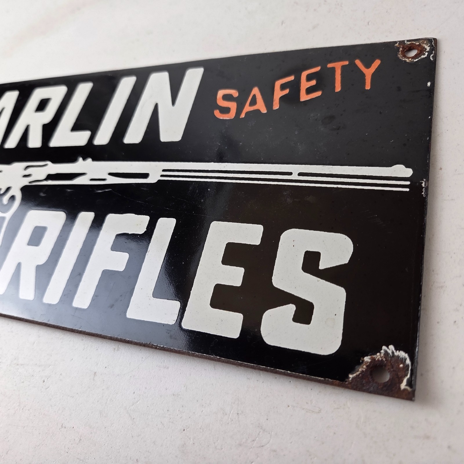 Vintage Marlin Rifles Sign – Dealer Firearm Advertising Gas Porcelain Sign