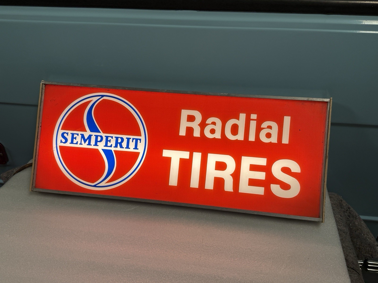 Vintage SEMPERIT Radial Tires Light Up Dealer Service Shop Sign VW Porsche BMW