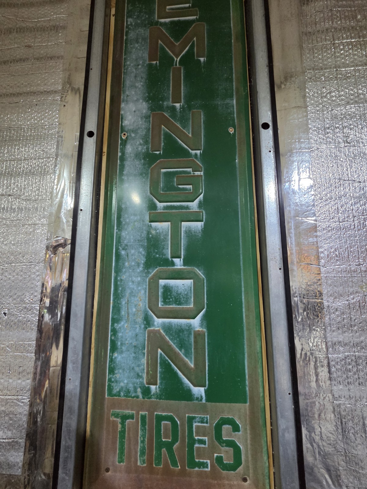 Vintage ORIGINAL 1983 Remington Tires Vertical Embossed Metal Sign Nice Patina