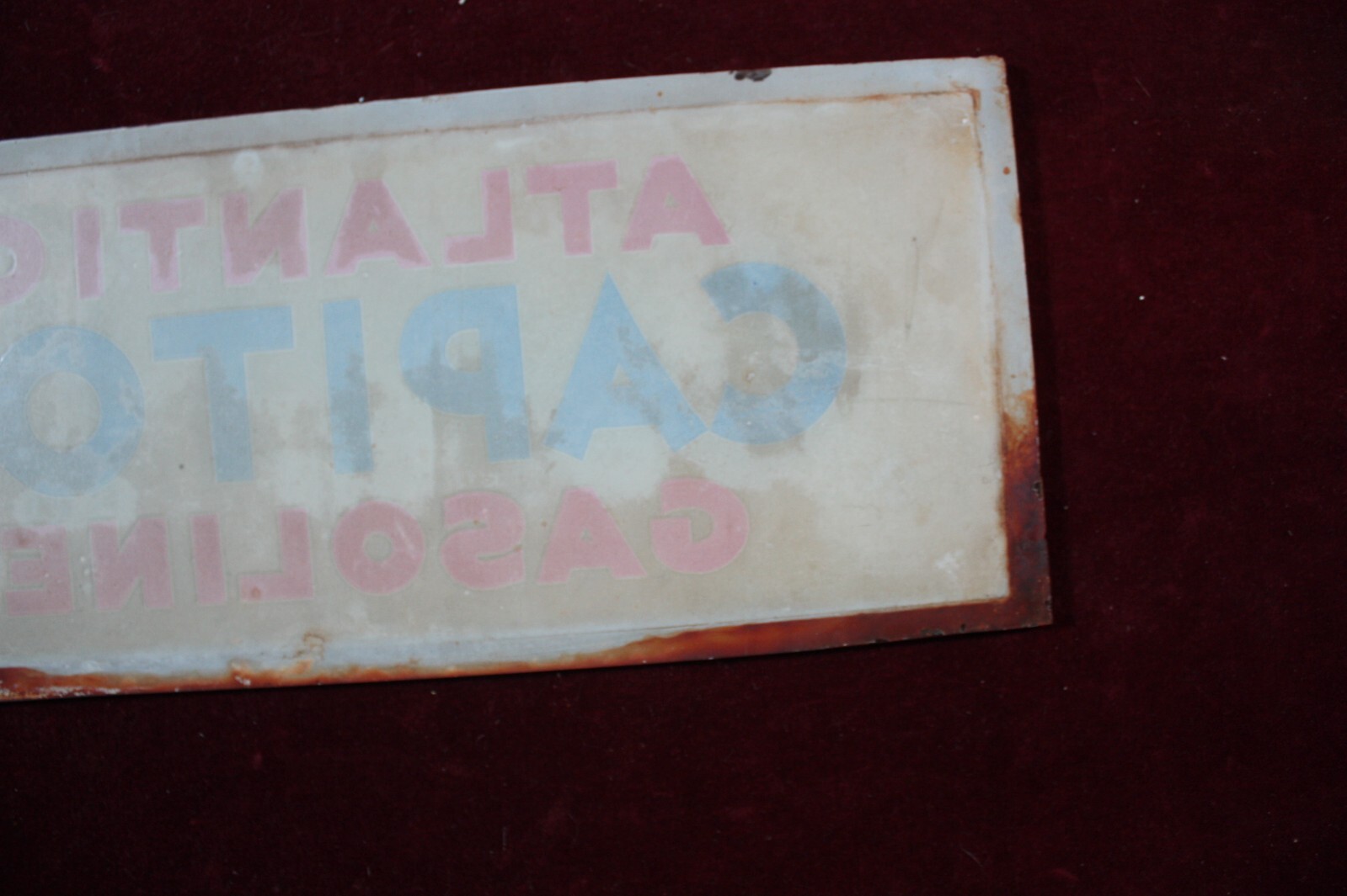 ** VINTAGE ATLANTIC CAPITAL GASOLINE SIGN WAYNE GAS PUMP PLATE LENSE SURVIVOR **