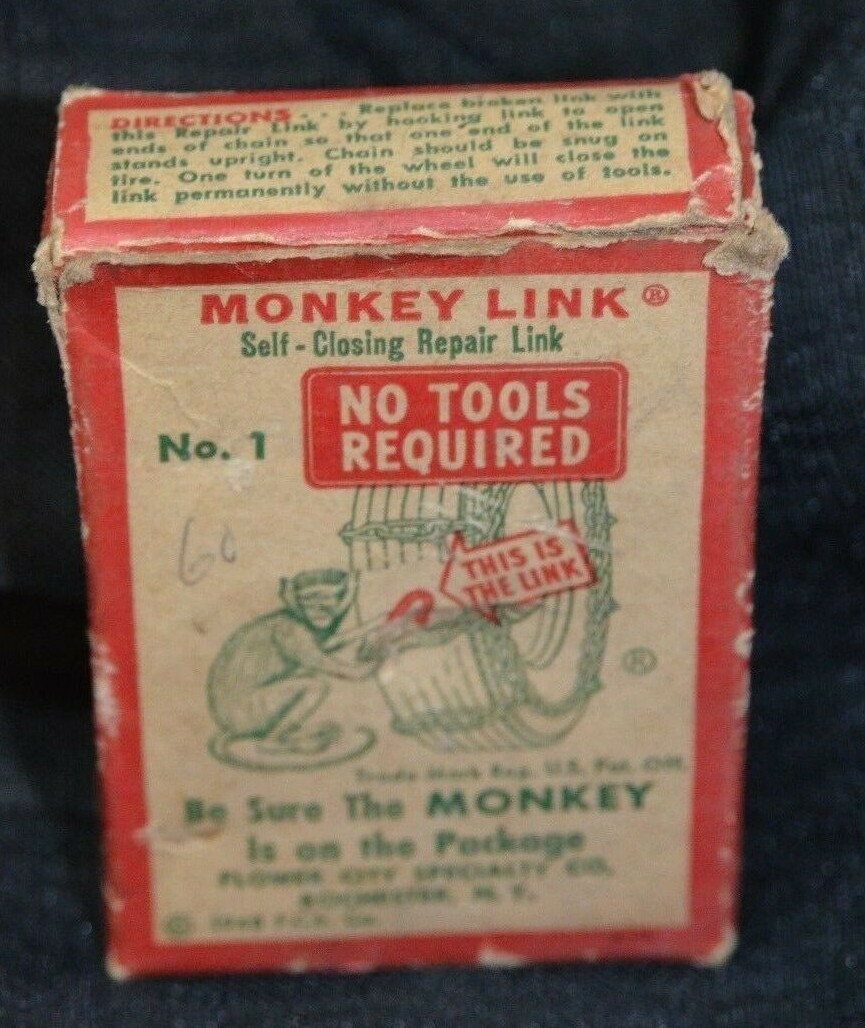 MONKEY LINK TIRE CHAIN Repair Kit Vintage Automobile Advertising 1940s Red Green