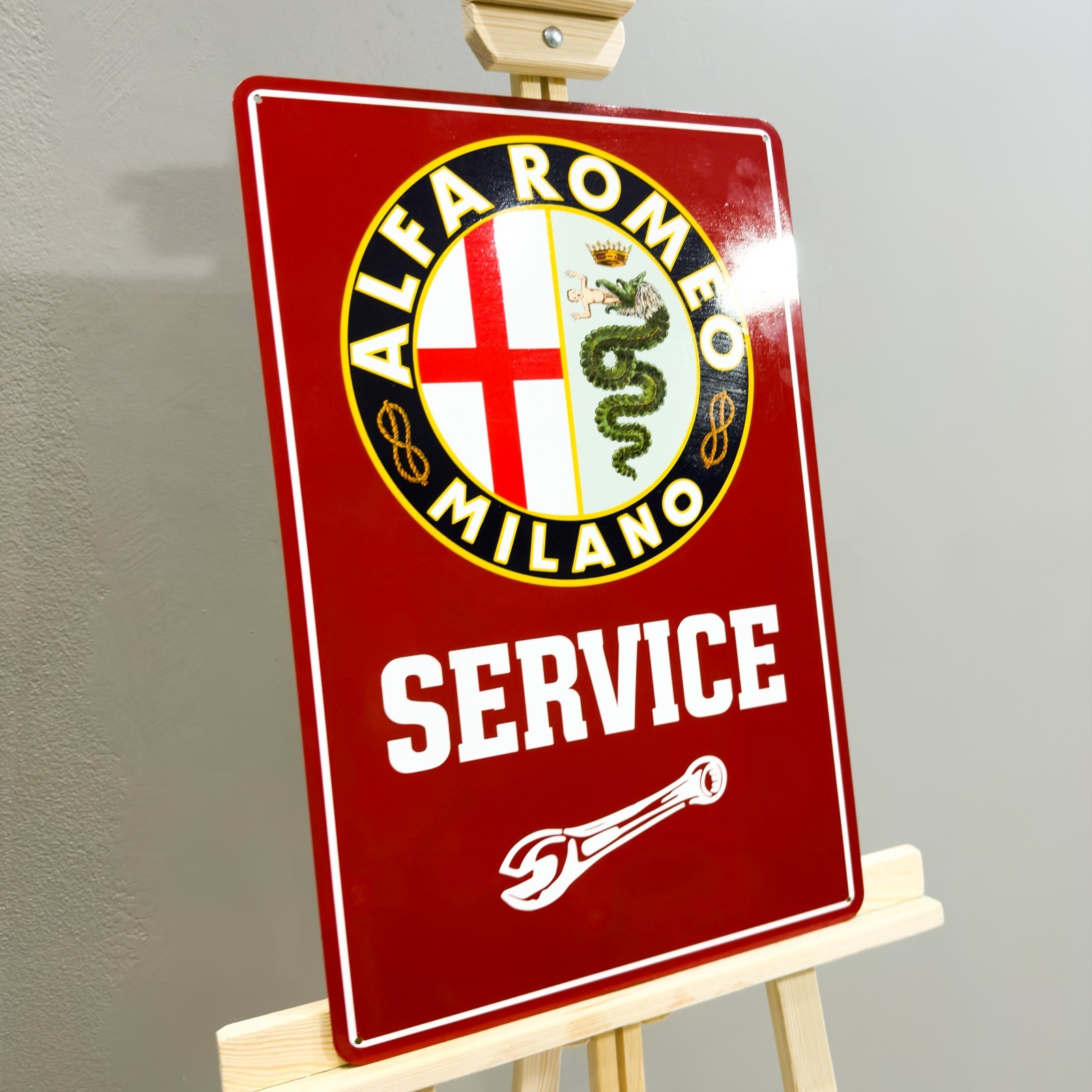 Alfa Romeo Milano Service Garage Sign – Metal Sign – 40 × 60 cm (15.7” × 23.6”)