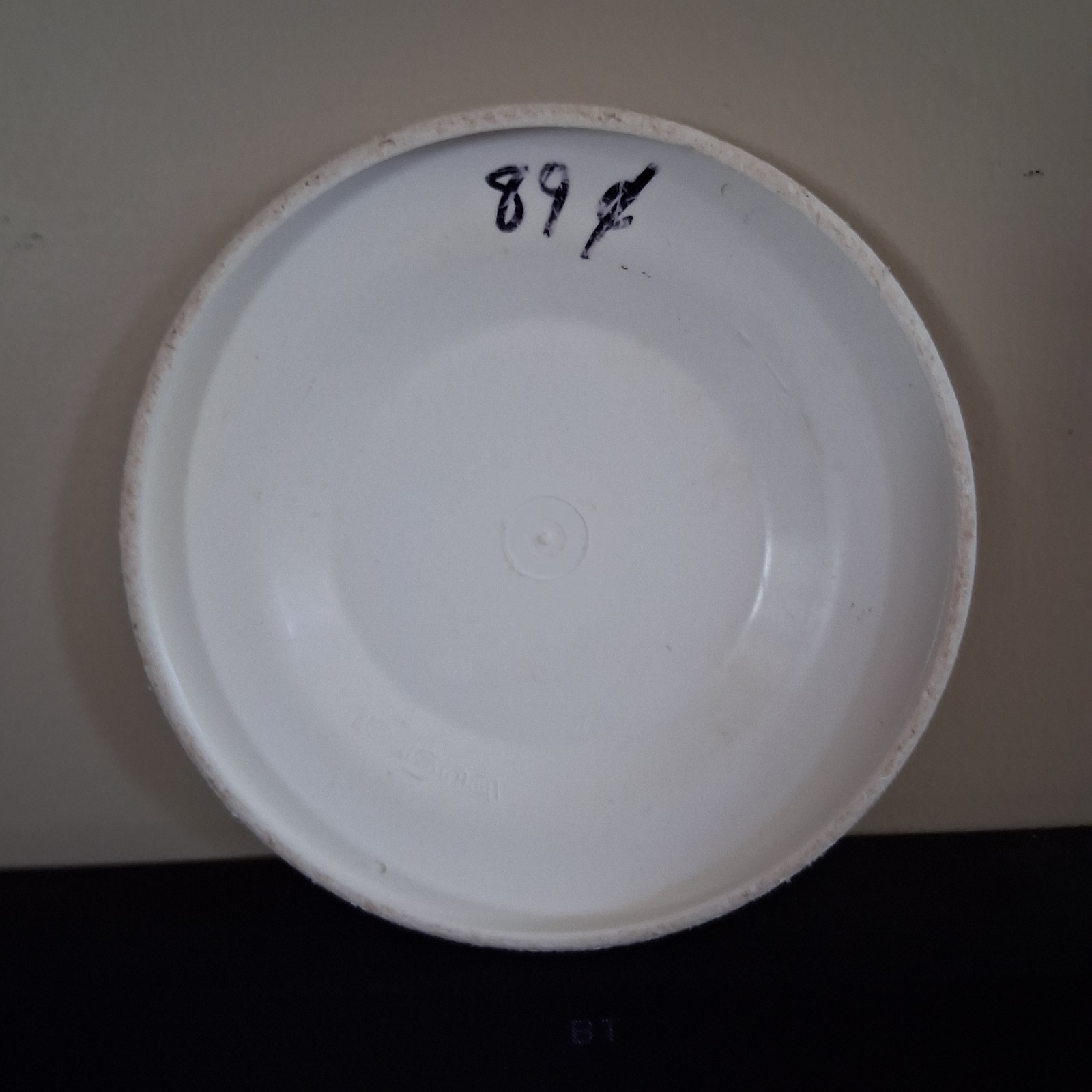ESSO STANDARD OIL FLYING DISC PLASTIC FRISBEE VINTAGE MAN CAVE SIGN